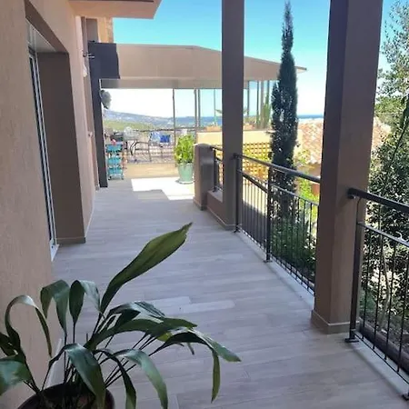 T3 Independant Dans Piscine Privee Vue Panoramique Tres Calme 4personnes Dom wakacyjny Porto-Vecchio (Corsica)